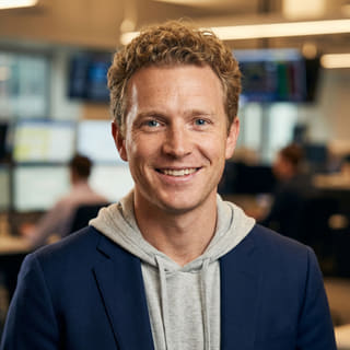 Ryan Brooks, analyste principal en trading chez Cygne Fructif, dans une image de profil